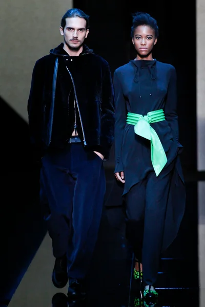 Look 64